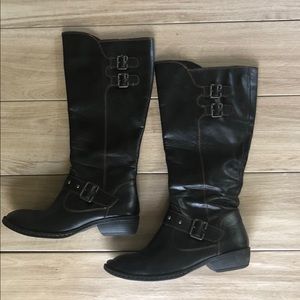 Leather born boots size 6